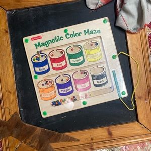 Magnetic color maze